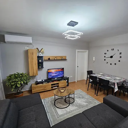 Leora Sunset Apartment-balcony, 250m From Beach, Golem, Mali I Robit Golem (Tirana)